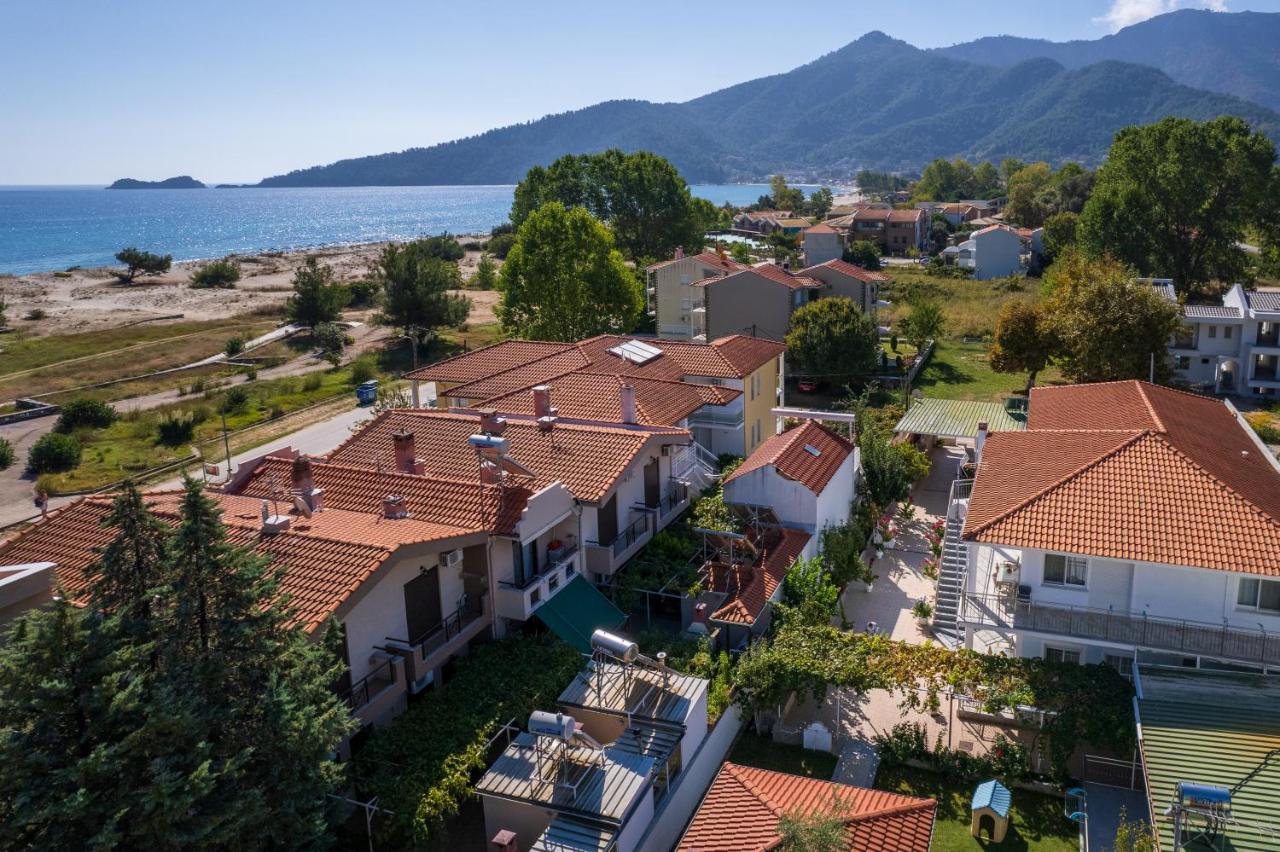 Villa Romantika Хрисі-Амудья Екстер'єр фото